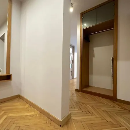 Array Room - 5 Minutes To Sopot Molo & Seaside Homestay Sopot